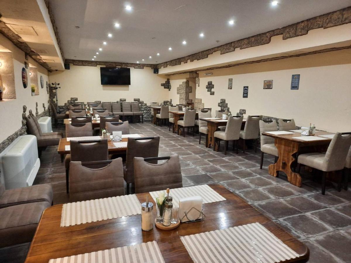 Reikartz Kropivnytskiy Hotel Kropywnycki Zewnętrze zdjęcie