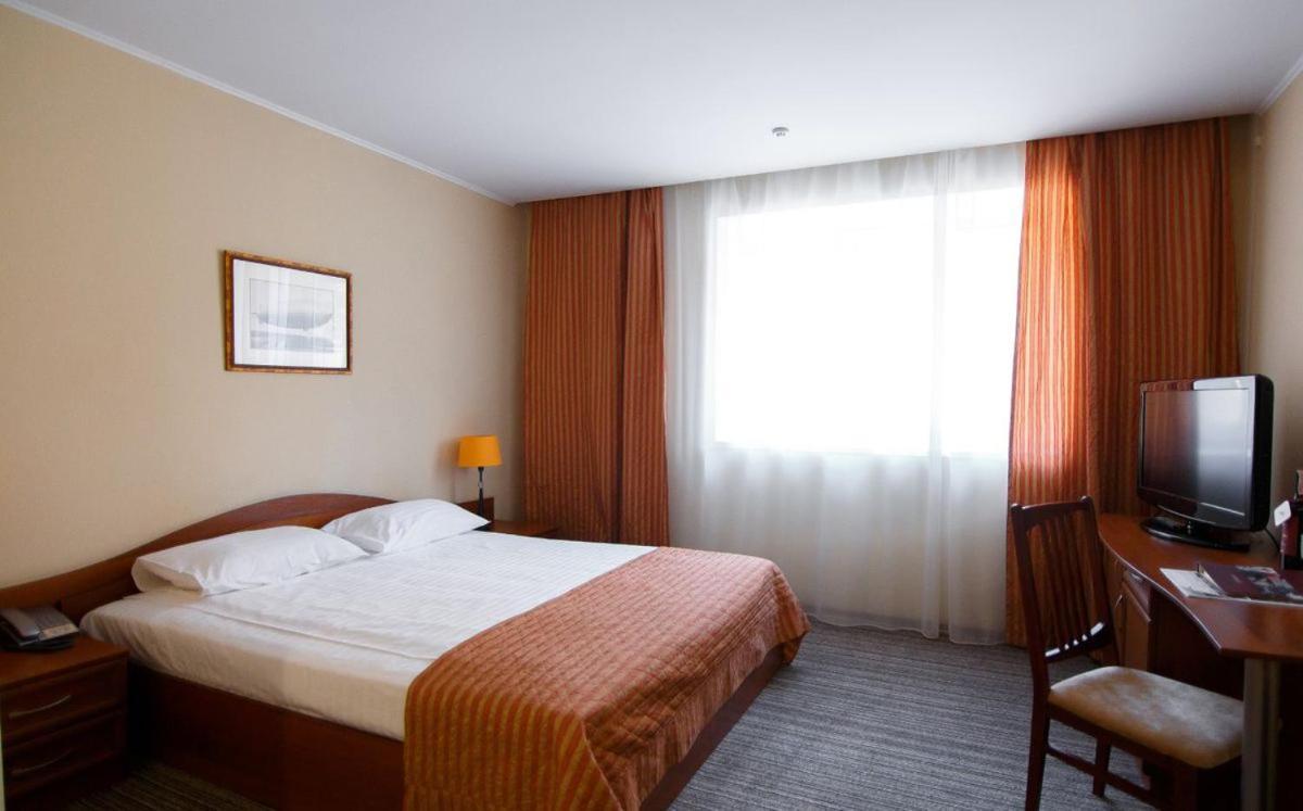 Reikartz Kropivnytskiy Hotel Kropywnycki Zewnętrze zdjęcie