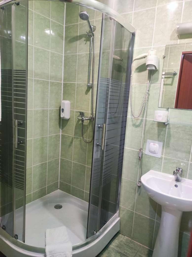 Reikartz Kropivnytskiy Hotel Kropywnycki Zewnętrze zdjęcie
