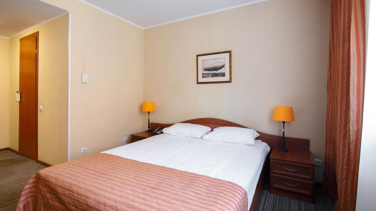 Reikartz Kropivnytskiy Hotel Kropywnycki Zewnętrze zdjęcie