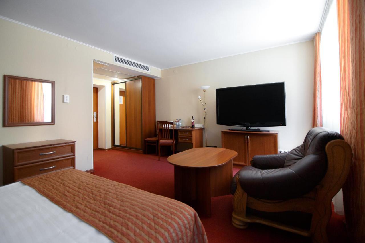 Reikartz Kropivnytskiy Hotel Kropywnycki Zewnętrze zdjęcie