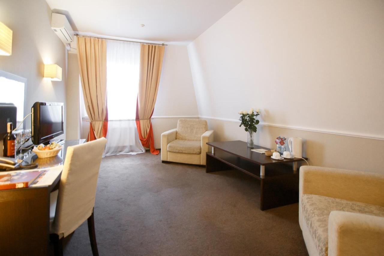 Reikartz Kropivnytskiy Hotel Kropywnycki Zewnętrze zdjęcie